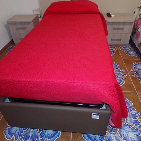 Nuova Aurora Rent Rooms Roccalumera Kültér fotó