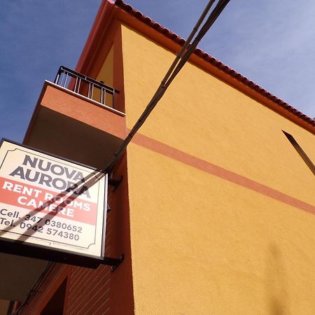 Nuova Aurora Rent Rooms Roccalumera Kültér fotó