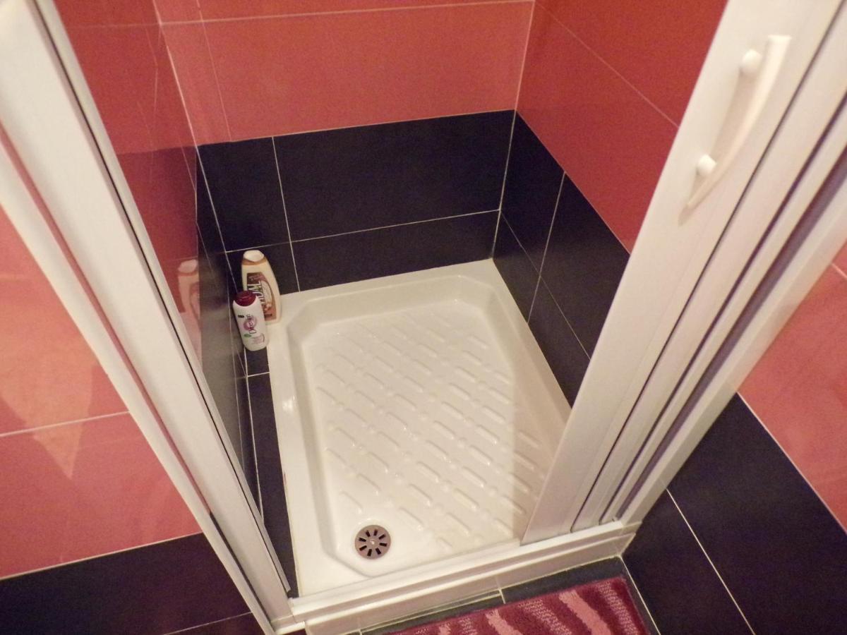 Nuova Aurora Rent Rooms Roccalumera Kültér fotó