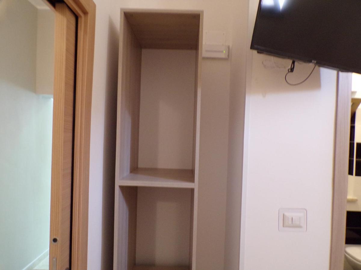 Nuova Aurora Rent Rooms Roccalumera Kültér fotó