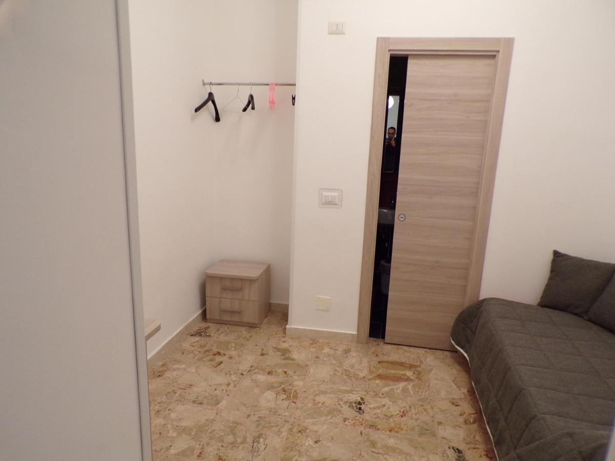 Nuova Aurora Rent Rooms Roccalumera Kültér fotó